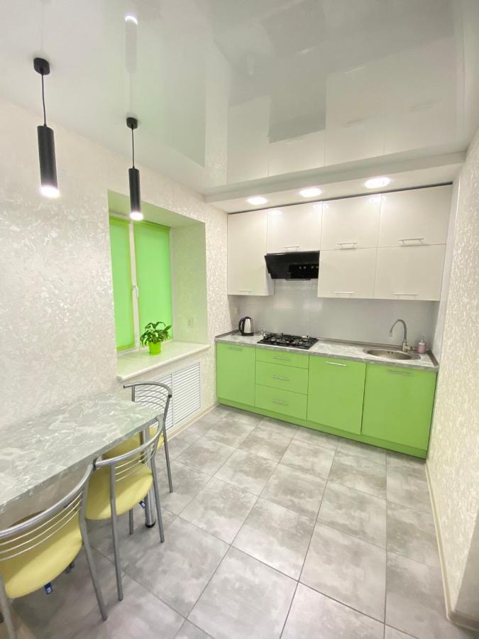 Suite Mira Avenue Center Двухкомнатная Квартира В Центре Возле Тц Цум TTchernihiv Extérieur photo