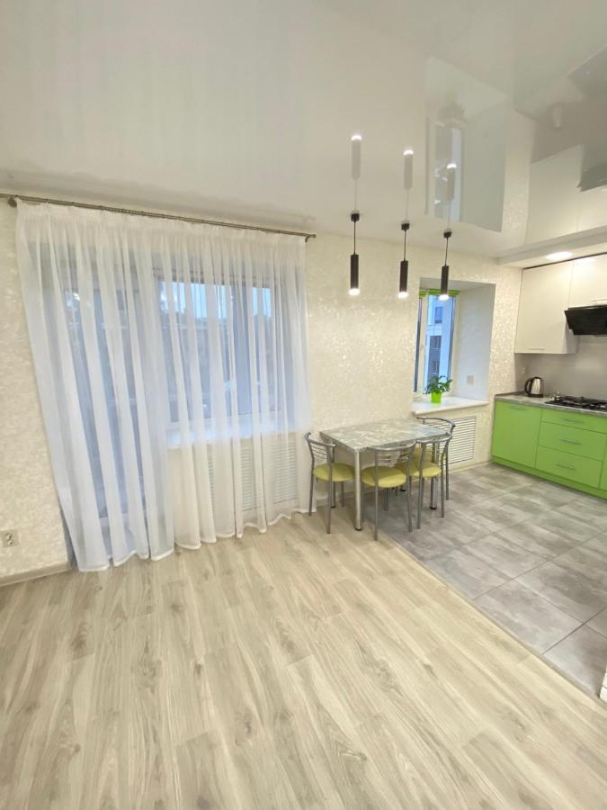 Suite Mira Avenue Center Двухкомнатная Квартира В Центре Возле Тц Цум TTchernihiv Extérieur photo